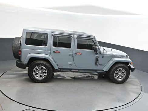 Used 2015 Jeep Wrangler Unlimited Rubicon w/ Connectivity Group image 35