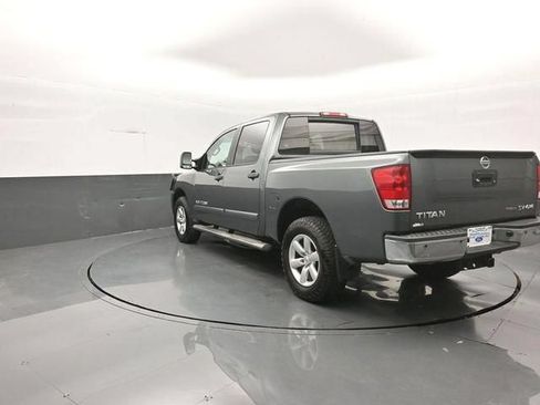 Used 2014 Nissan Titan SV w/ SV Value Truck Package AWD/4WD image 5