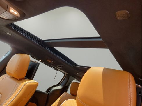 New 2023 Chrysler Pacifica Pinnacle image 10