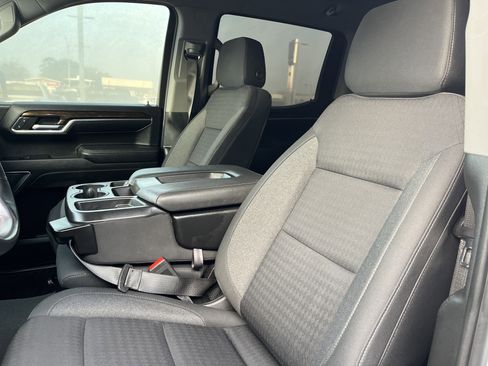 Used 2023 GMC Sierra 1500 Elevation image 9