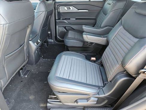 New 2026 Ford Explorer ST-Line w/ ST-Line Street Pack image 16