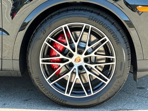 New 2026 Porsche Cayenne S AWD/4WD image 41