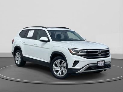 Used 2023 Volkswagen Atlas SE w/ Panoramic Sunroof Package