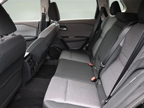 Used 2021 Nissan Rogue SV AWD/4WD image 13
