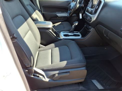 Certified 2022 Chevrolet Colorado LT w/ LT Convenience Package image 8