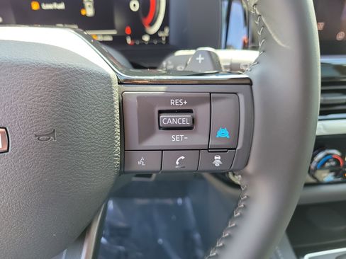 New 2026 Nissan Pathfinder SL FWD image 27