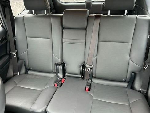 Used 2021 Lexus GX 460 Premium image 16