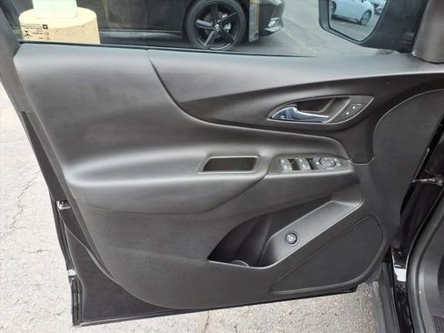 Used 2023 Chevrolet Equinox LT image 21