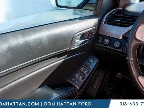 Used 2018 GMC Yukon SLT w/ HD Trailering Package image 20