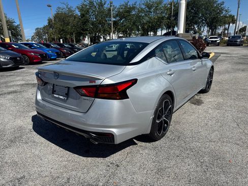 New 2025 Nissan Altima 2.5 SR w/ SR Premium Package image 6