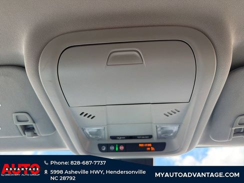 Used 2024 Chevrolet Equinox LT AWD/4WD image 26