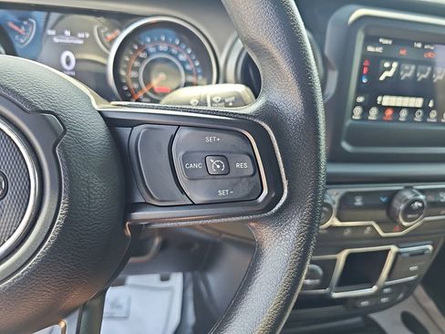Used 2022 Jeep Gladiator Sport AWD/4WD image 22