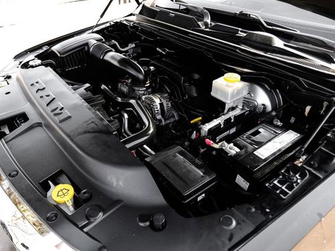 Used 2020 RAM 1500 Big Horn RWD image 48