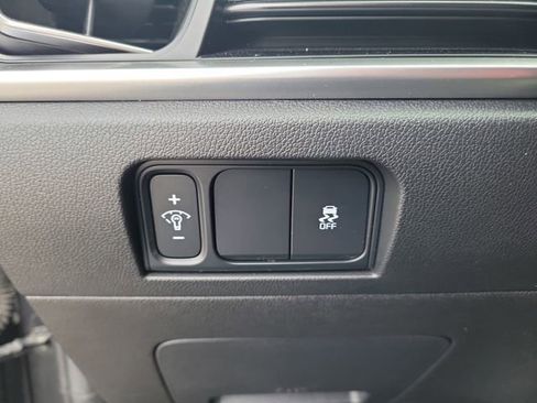 Used 2024 Kia Sorento S w/ Panoramic Sunroof Package image 25