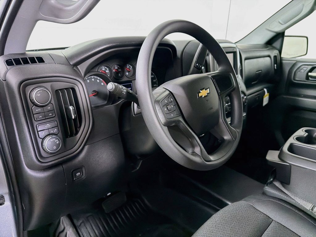 New 2026 Chevrolet Silverado 1500 W/T w/ WT Value Package AWD/4WD image 9