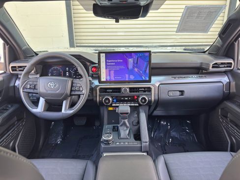 Used 2025 Toyota Tacoma TRD Off-Road w/ TRD Off Road Premium Package AWD/4WD image 13