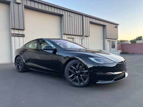 Used 2023 Tesla Model S AWD/4WD image 2