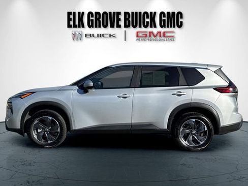 Used 2024 Nissan Rogue SV image 7