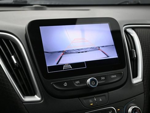 Used 2023 Chevrolet Malibu LT FWD image 23
