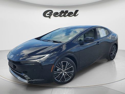 Certified 2026 Toyota Prius XLE FWD image 1
