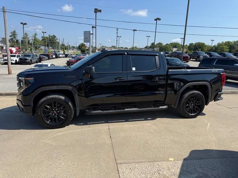 Used 2026 GMC Sierra 1500 Elevation w/ Elevation Select Package AWD/4WD image 10