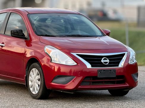 Used 2015 Nissan Versa SV FWD image 15