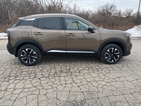 New 2026 Nissan Kicks SV w/ SV Premium Package image 6