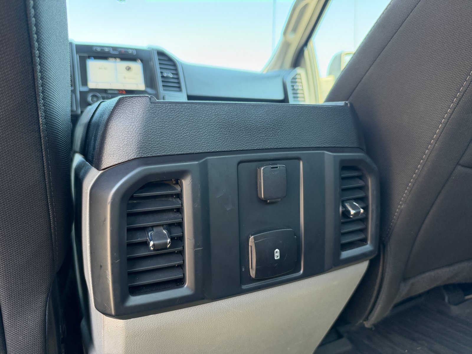 Used 2018 Ford F150 XL w/ Equipment Group 101A Mid AWD/4WD image 18