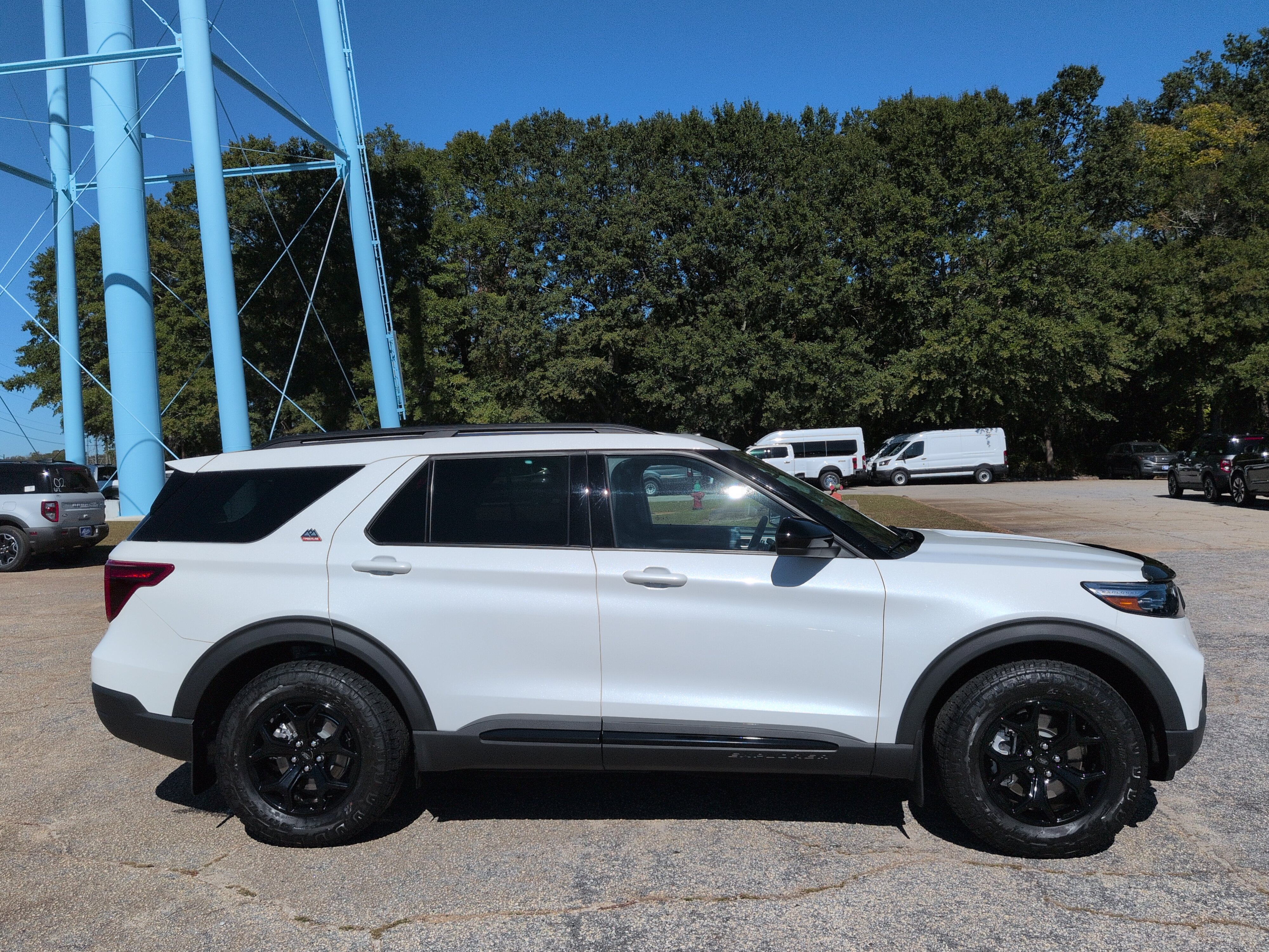 Certified 2024 Ford Explorer Timberline w/ Timberline Technology Package AWD/4WD image 2