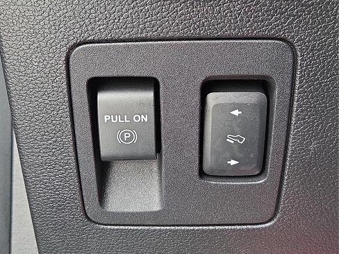 Used 2020 Ford F150 Lariat AWD/4WD image 19