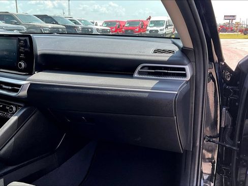 Used 2022 Kia K5 LXS FWD image 16