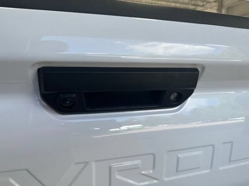 Used 2024 Chevrolet Colorado LT w/ LT Convenience Package II AWD/4WD image 8