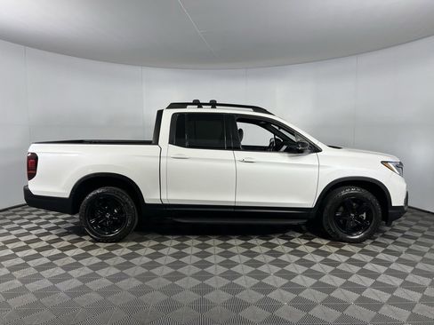 Used 2023 Honda Ridgeline Black Edition image 3