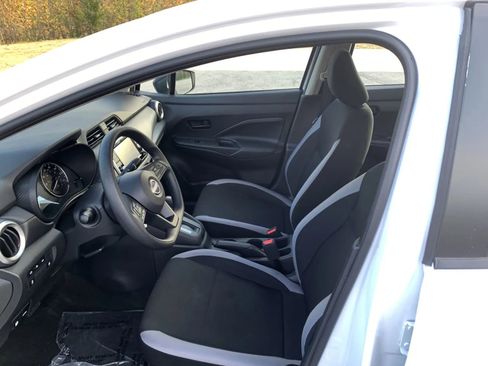 Used 2025 Nissan Versa S w/ S Plus Package image 24