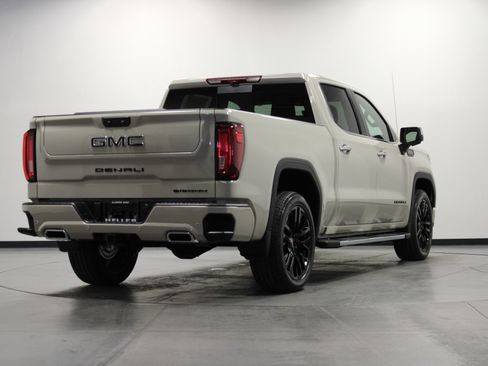 New 2026 GMC Sierra 1500 Denali w/ Technology Package AWD/4WD image 4