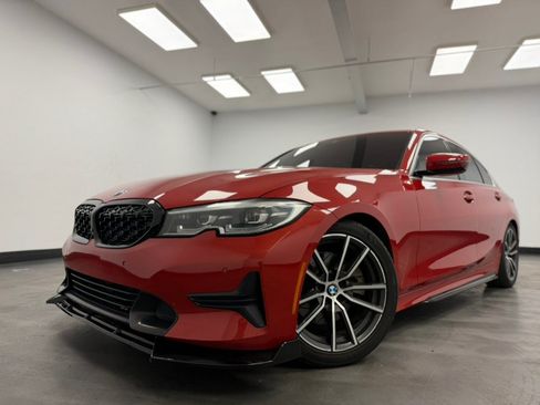 Used 2020 BMW 330i xDrive Sedan w/ Convenience Package AWD/4WD image 3