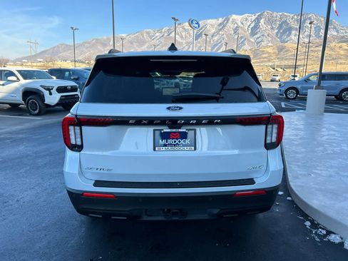 Certified 2025 Ford Explorer Active image 9