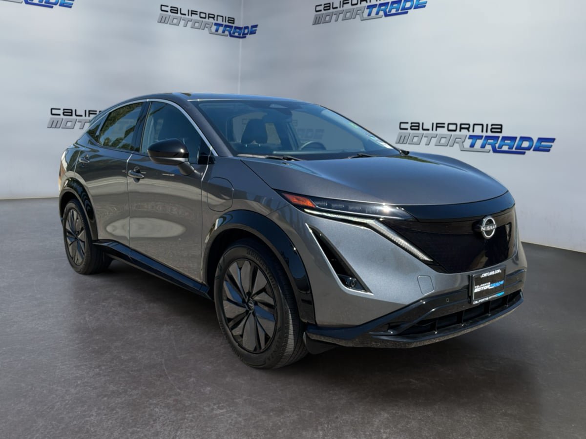 Used 2024 Nissan Ariya FWD image 3