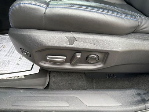 Used 2023 Toyota Sequoia Platinum AWD/4WD image 28