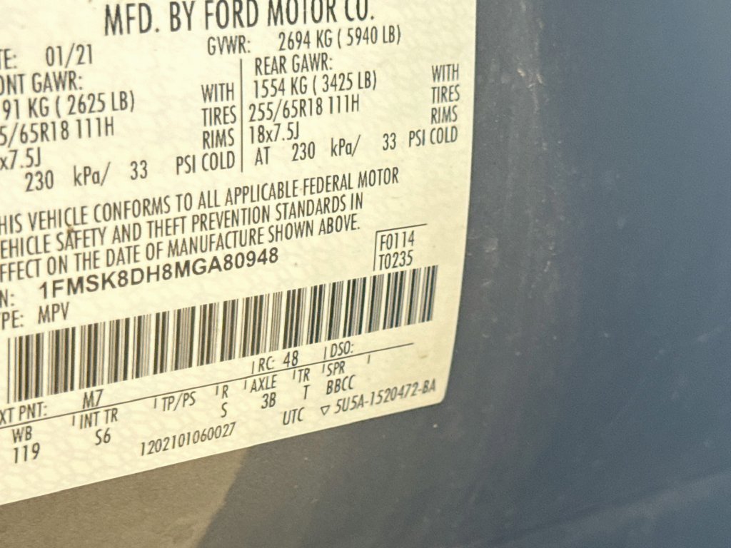 Used 2021 Ford Explorer XLT w/ Equipment Group 202A AWD/4WD image 32