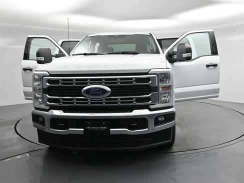 Certified 2024 Ford F250 XLT image 27