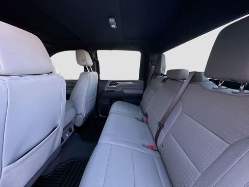 Used 2024 Chevrolet Silverado 3500 LT image 25