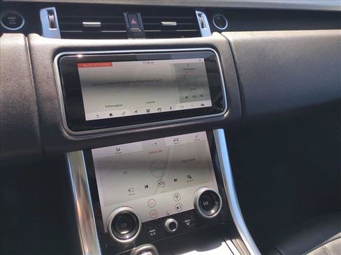 Used 2020 Land Rover Range Rover Sport SE AWD/4WD image 15