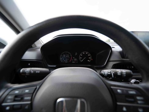 Used 2024 Honda CR-V EX image 15