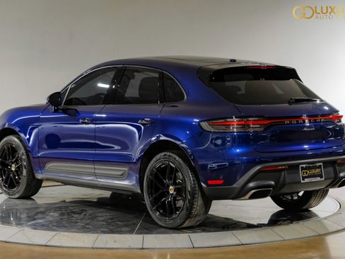 Used 2023 Porsche Macan Turbo AWD/4WD image 12