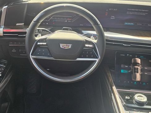 New 2026 Cadillac Escalade Platinum Sport AWD/4WD image 16