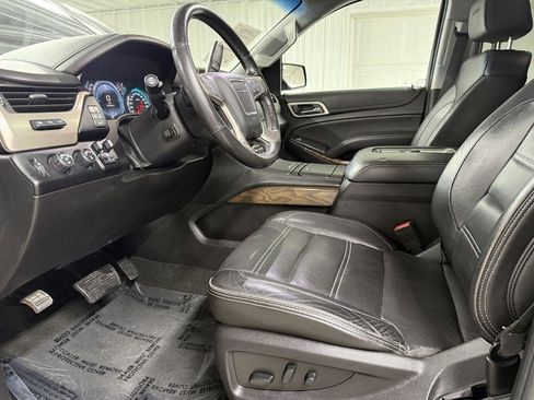Used 2018 GMC Yukon XL Denali w/ Denali Ultimate Package image 9