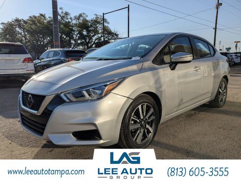 Used 2021 Nissan Versa SV image 7