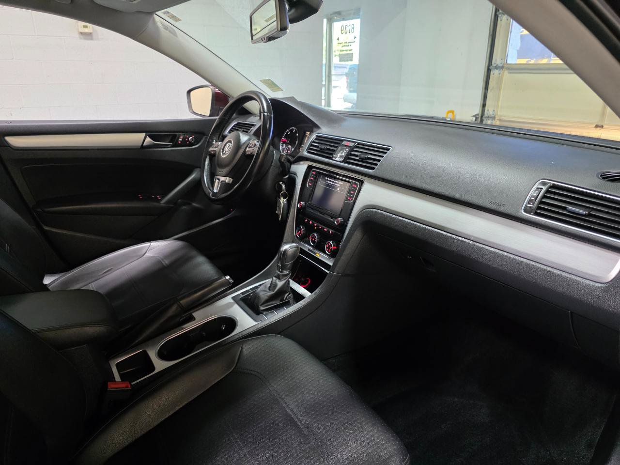 Used 2013 Volkswagen Passat TDI SE FWD image 24