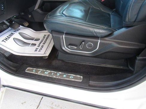 Used 2018 Ford F150 Limited AWD/4WD image 30